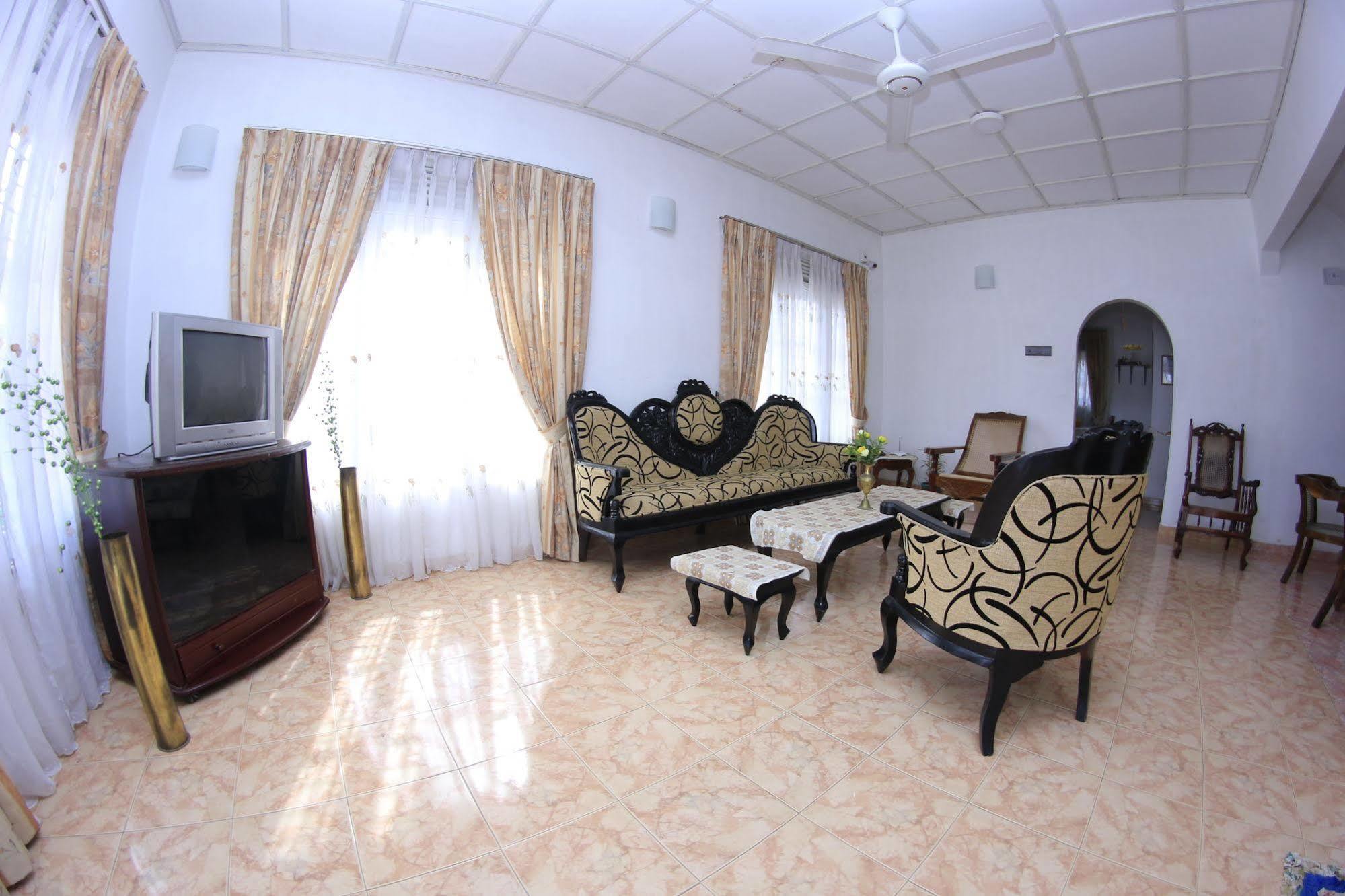 White Villa Weligama Bagian luar foto