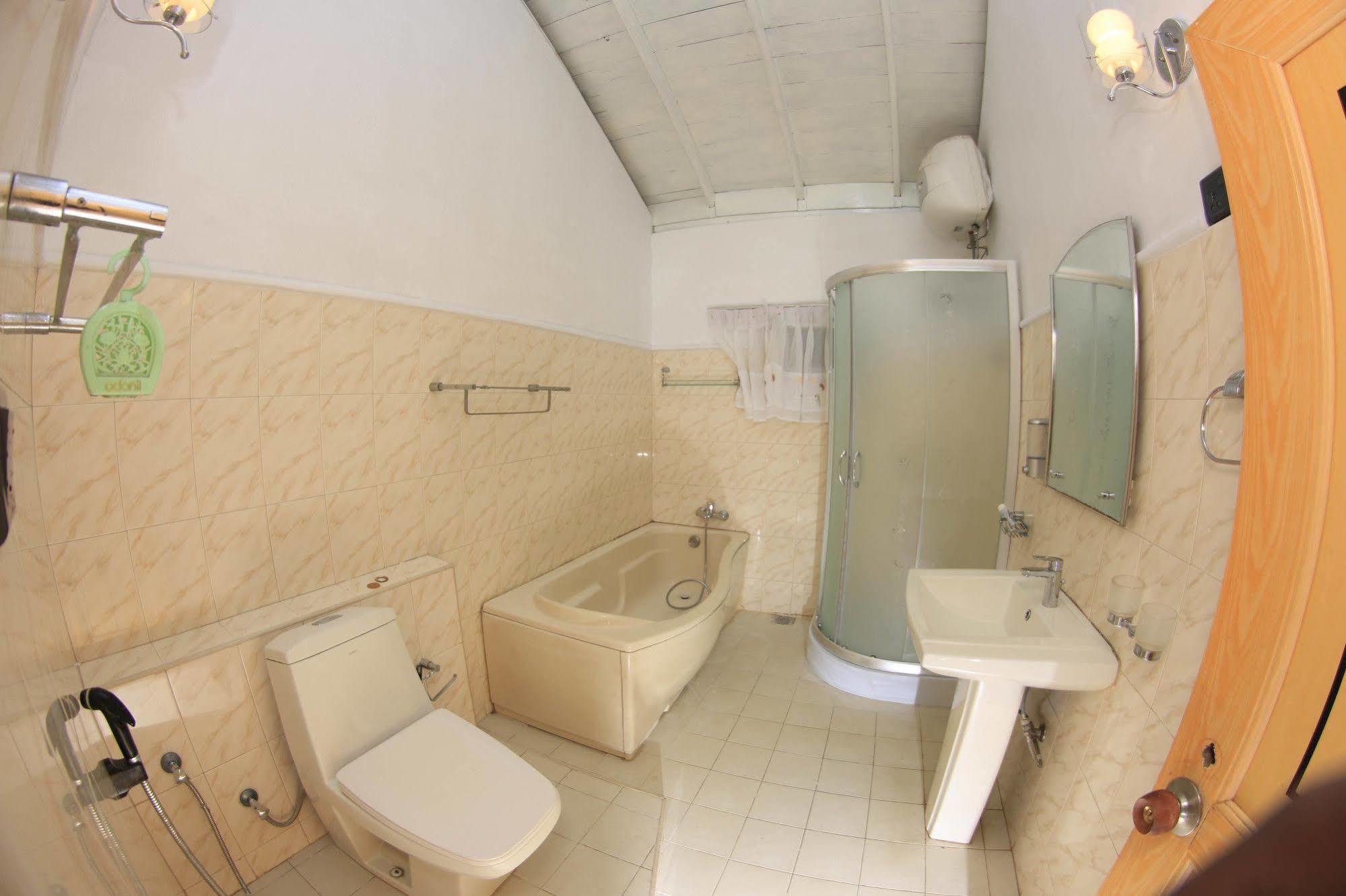 White Villa Weligama Bagian luar foto