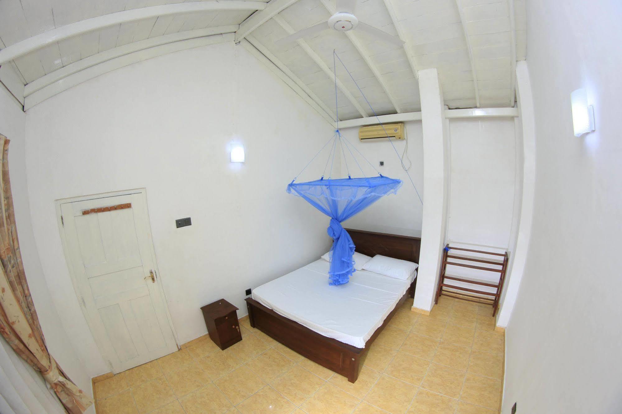 White Villa Weligama Bagian luar foto